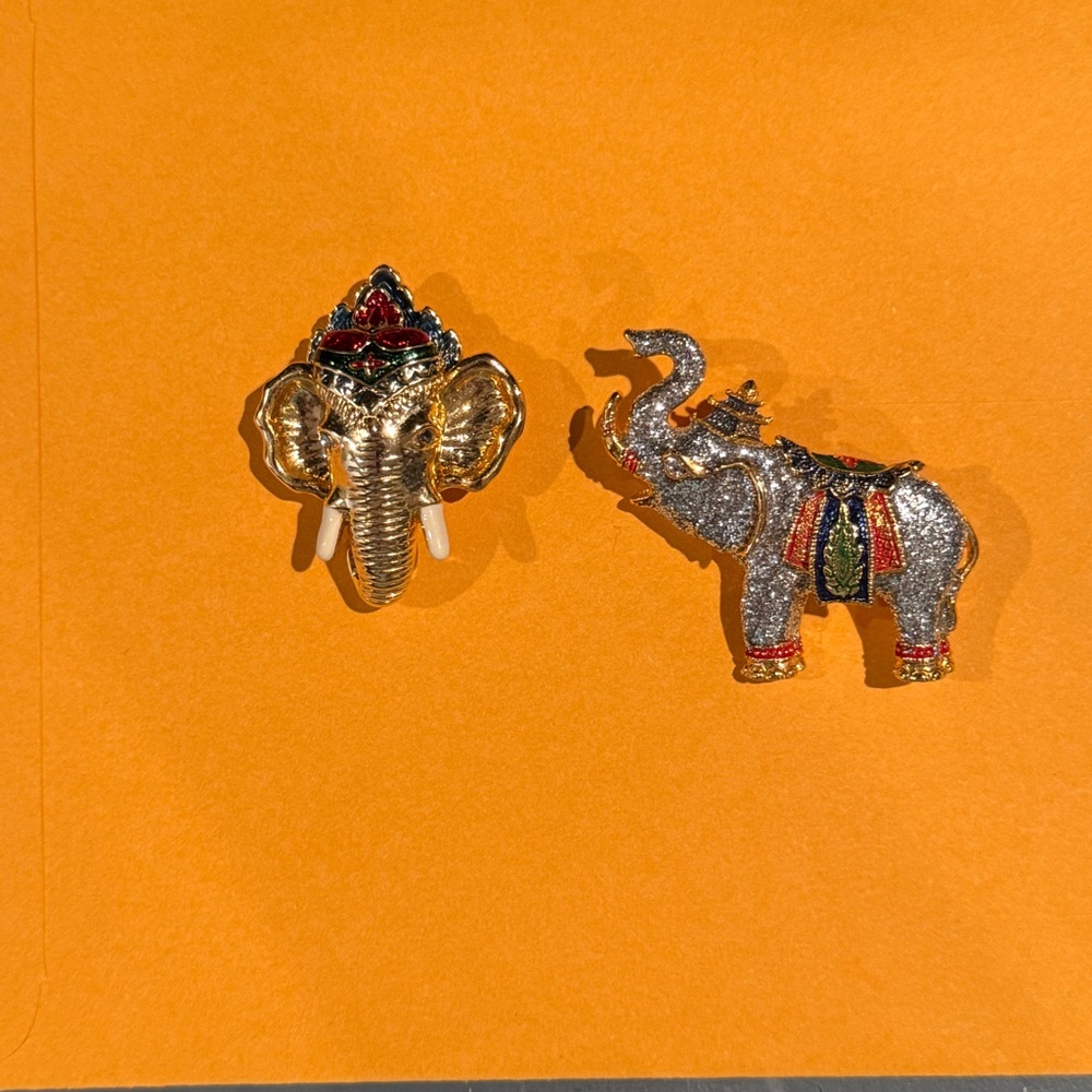Elephant Brooch Pin Set - Picture 3 of 11